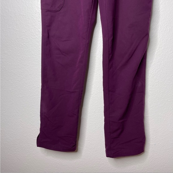 Figs Technical Collection Maroon Scrub Pants - Size Small Long - Picture 5 of 5